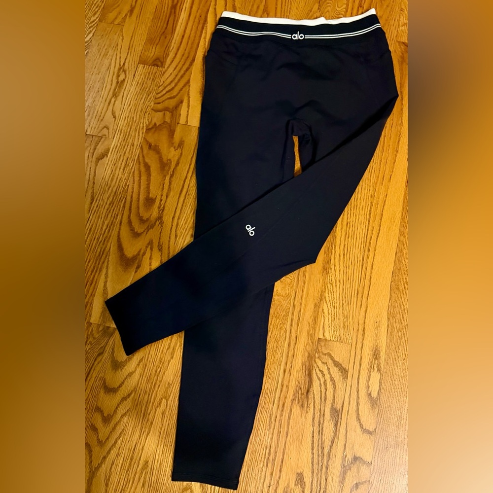 ALO Yoga Electric High-Waist Leggings Black/White- Discontinued- HTF